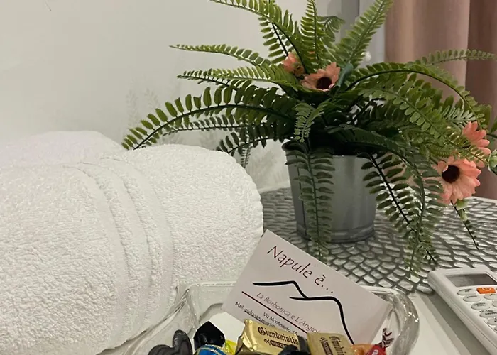 Hotel Napule E ... Neapel